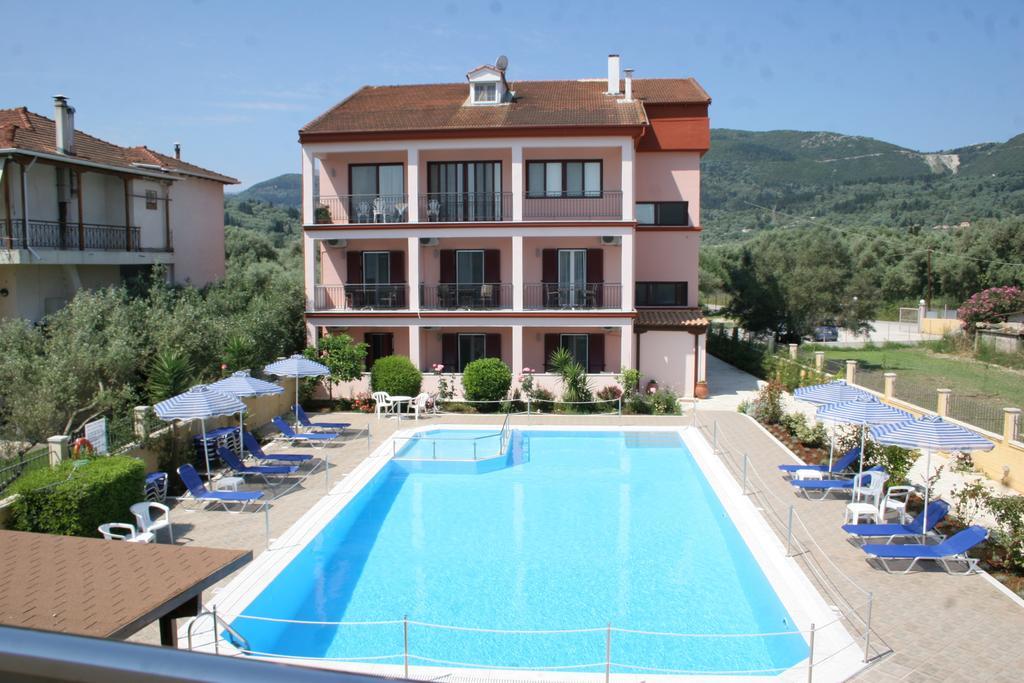 Hotel de apartamente Christina Ligia